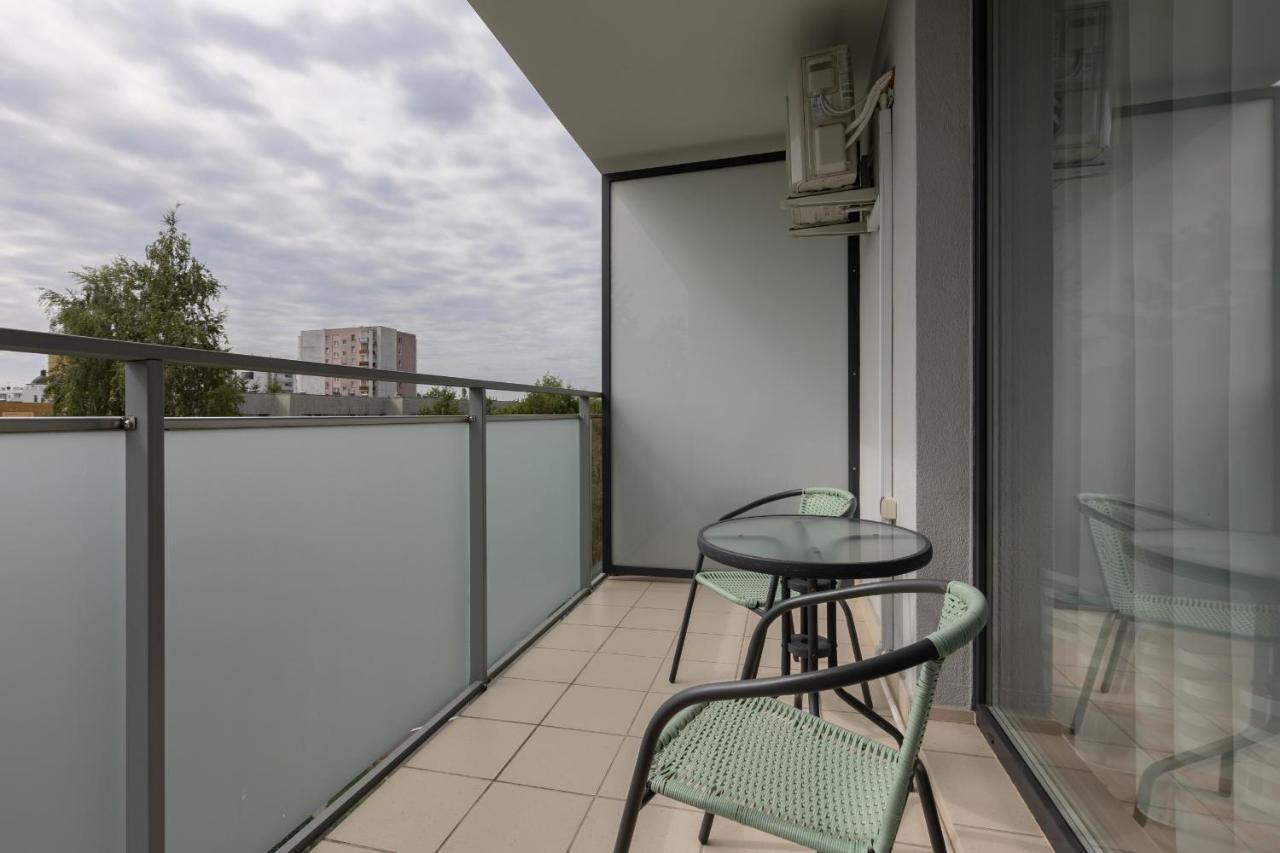 Warsaw Ursynów Apartment with Balcony by Renters Exterior foto